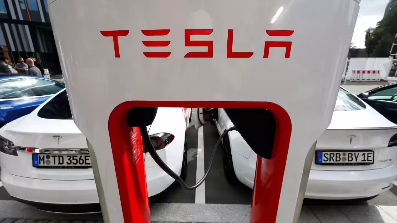 EV